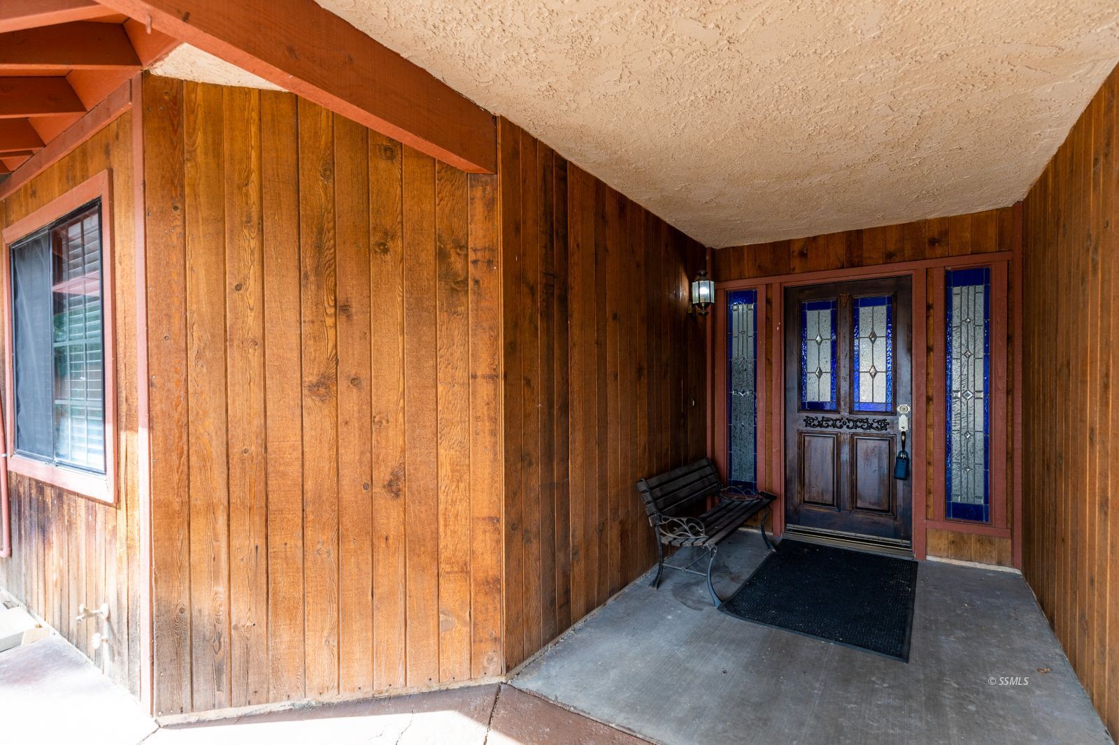 1133 Meadowview Lane Ridgecrest, CA 93555 - Photo 4 of 49 a view of a closet area