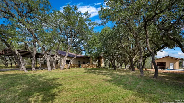 $975,000 | 2992 County Road 7711, Natalia, TX 78059