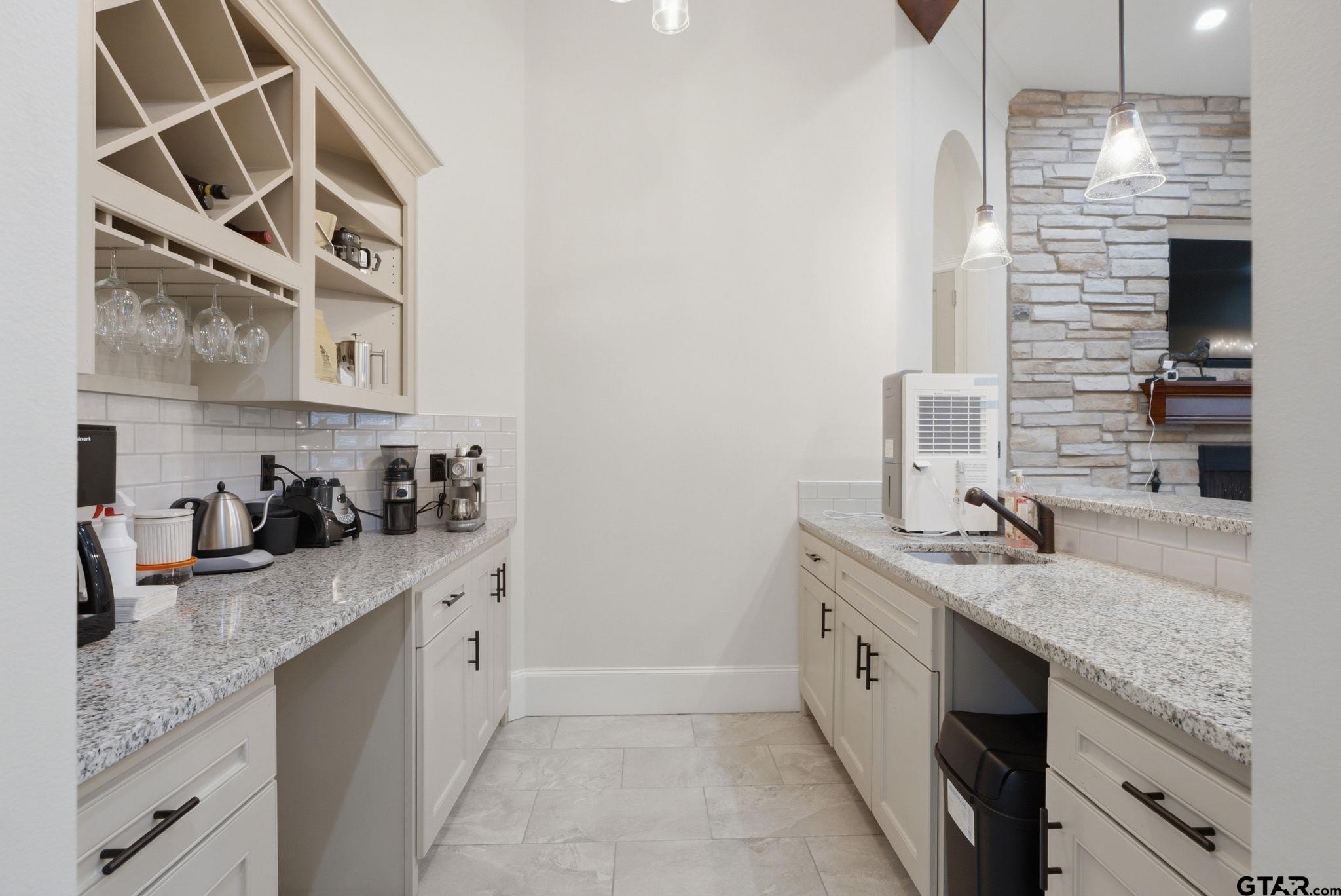 1011 Cotten Road Tyler, TX 75704 - Photo 11 of 40 Gallery Image 11