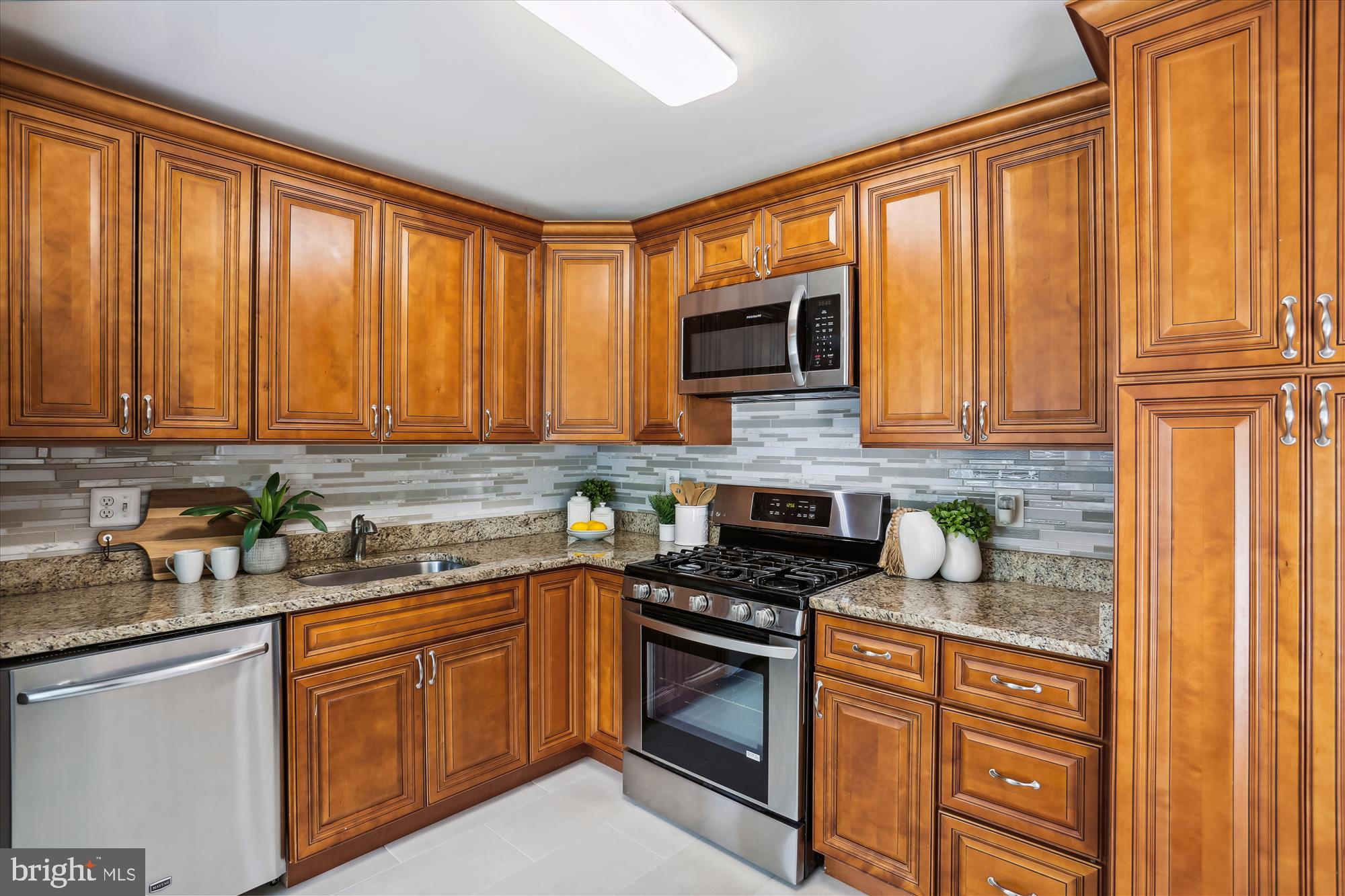 3910 Minden Road Silver Spring, MD 20906 - Photo 3 of 42 Updated kitchen with granite countertops