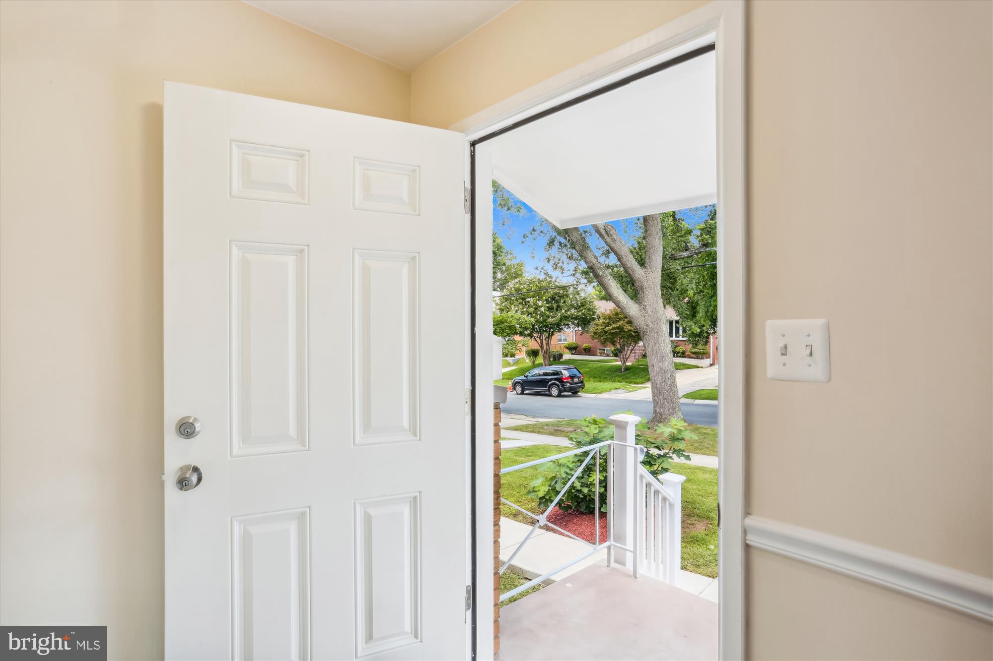 3910 Minden Road Silver Spring, MD 20906 - Photo 6 of 42 Front door