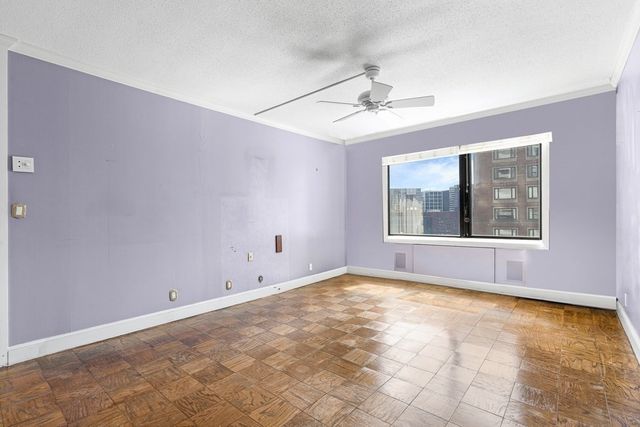 $1,560,000 | 65 East India Row, Unit 15EF, Boston, MA 02110