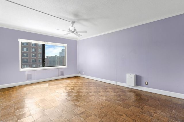 $1,560,000 | 65 East India Row, Unit 15EF, Boston, MA 02110