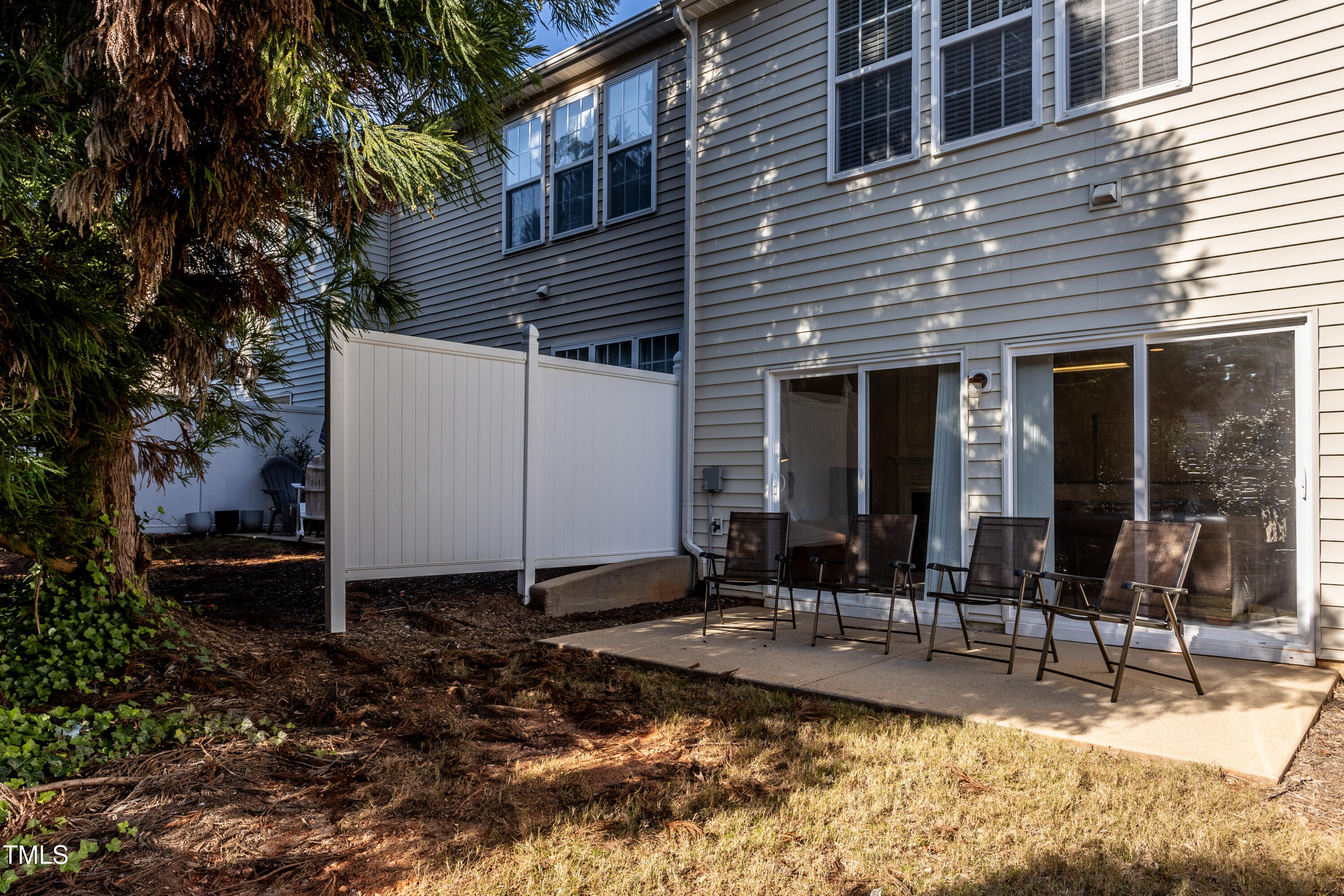 7031 Racine Way Raleigh, NC 27615 - Photo 4 of 31 7031Racine005