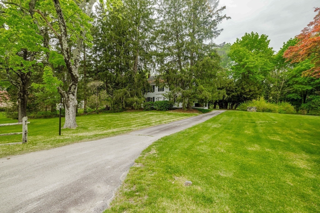 83 North Worcester Street Norton, MA 02766 - Photo 4 of 32