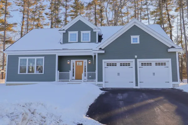 $935,900 | 1 Summerwind Place, Unit 1, Greenland, NH 03840