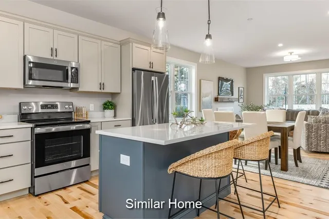 $935,900 | 1 Summerwind Place, Unit 1, Greenland, NH 03840