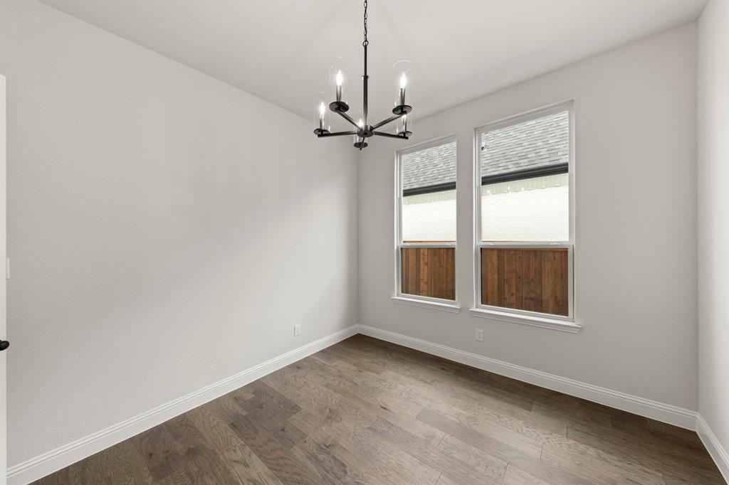 309 Bee Balm Road McKinney, TX 75071 - Photo 11 of 40 06. 309 Bee Balm - Dining