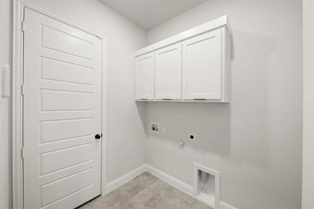 309 Bee Balm Road McKinney, TX 75071 - Photo 18 of 40 Brendan F laundry room