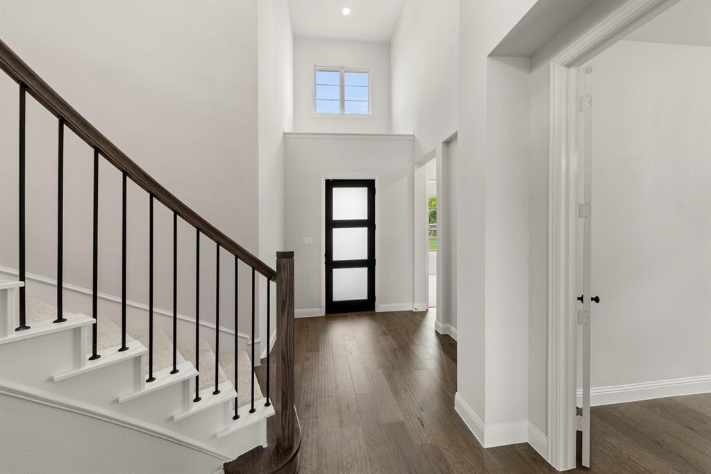 309 Bee Balm Road McKinney, TX 75071 - Photo 5 of 40 03. 309 Bee Balm - Entry