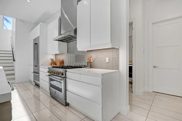 $21,950 | 703 Northeast 5th Street, Delray Beach, FL 33483