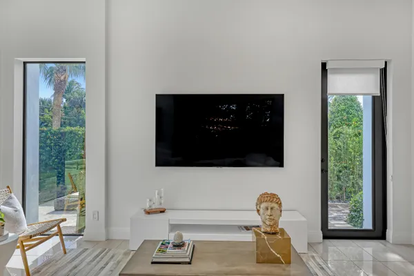 $21,950 | 703 Northeast 5th Street, Delray Beach, FL 33483