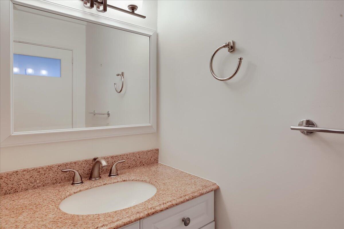 5455 8th Street, Unit 5 Carpinteria, CA 93013 - Photo 11 of 30 Primary Bathroom 2
