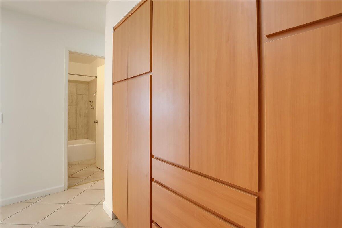 5455 8th Street, Unit 5 Carpinteria, CA 93013 - Photo 14 of 29 Cabinets:Hallway