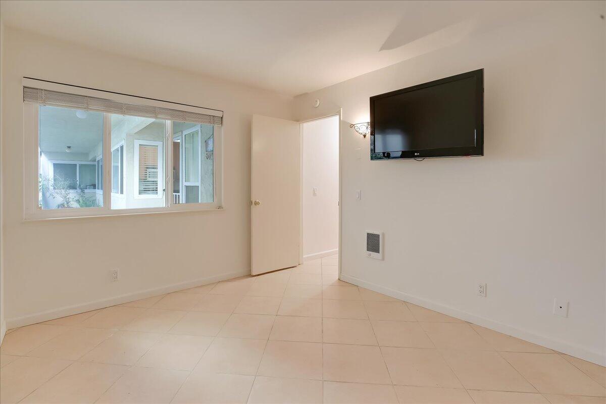 5455 8th Street, Unit 5 Carpinteria, CA 93013 - Photo 15 of 30 3rd Bedroom