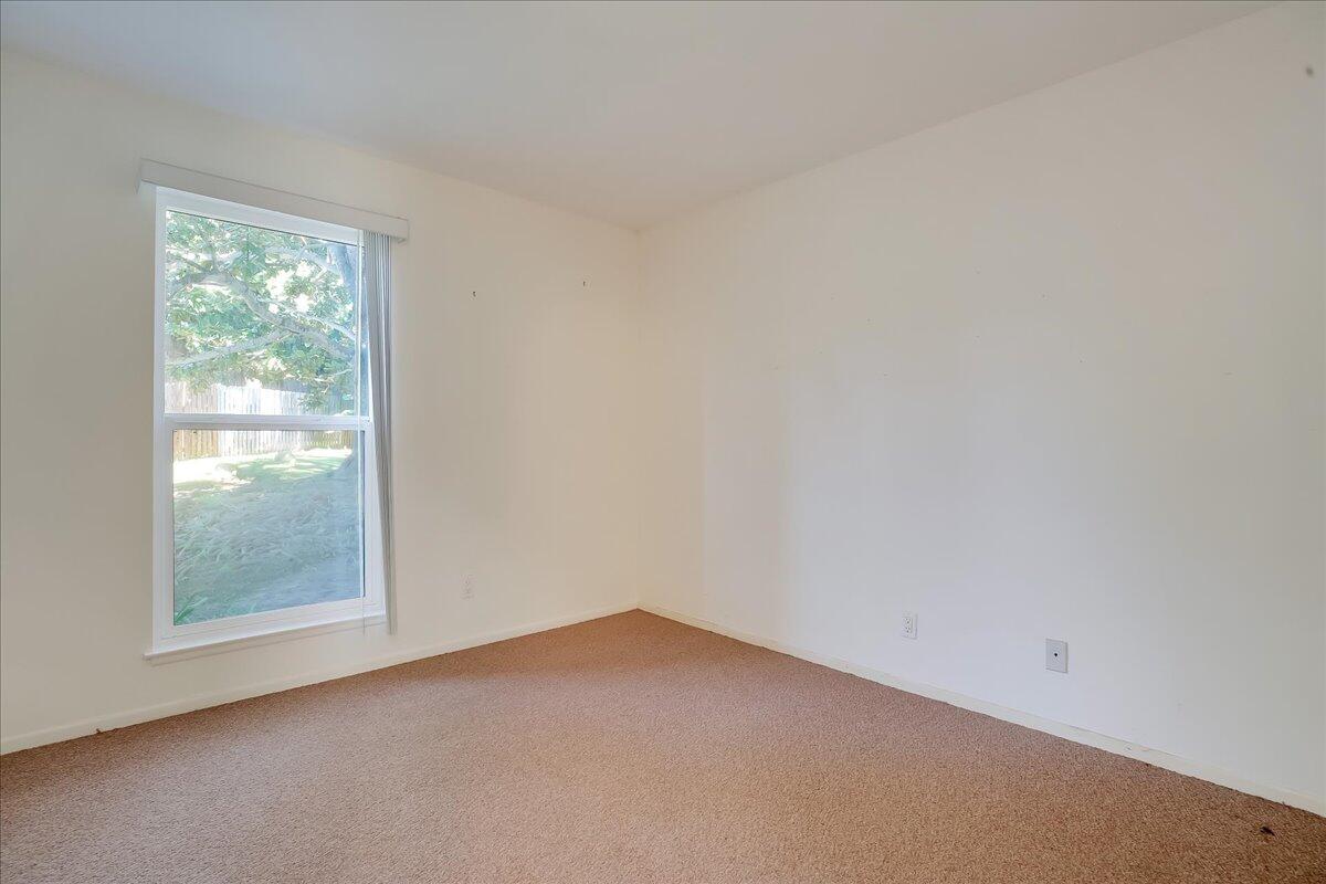 5455 8th Street, Unit 5 Carpinteria, CA 93013 - Photo 10 of 29 2nd Bedroom