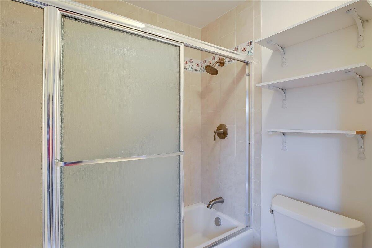 5455 8th Street, Unit 5 Carpinteria, CA 93013 - Photo 10 of 30 Primary Bathroom