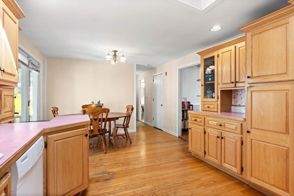 407 Andover Street Georgetown, MA 01833 - Photo 7 of 33 Gallery Image 7