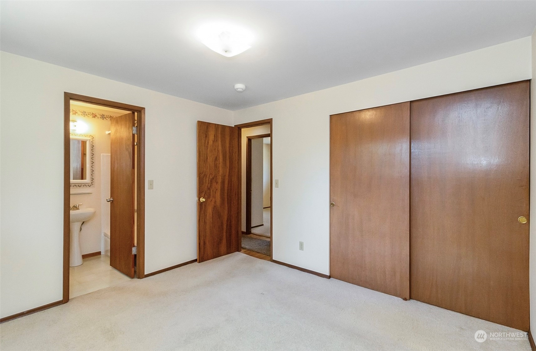 2520 166th Avenue Northeast Bellevue, WA 98008 - Photo 29 of 40 a view of an empty room