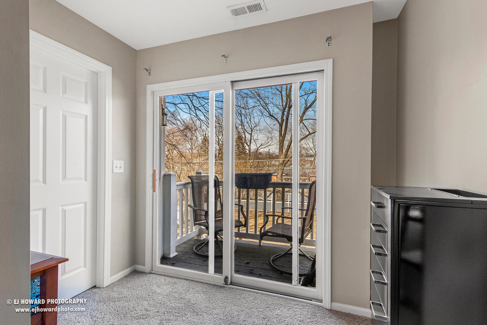 437 Illinois Road Frankfort, IL 60423 - Photo 23 of 35 a view of a room with a large window