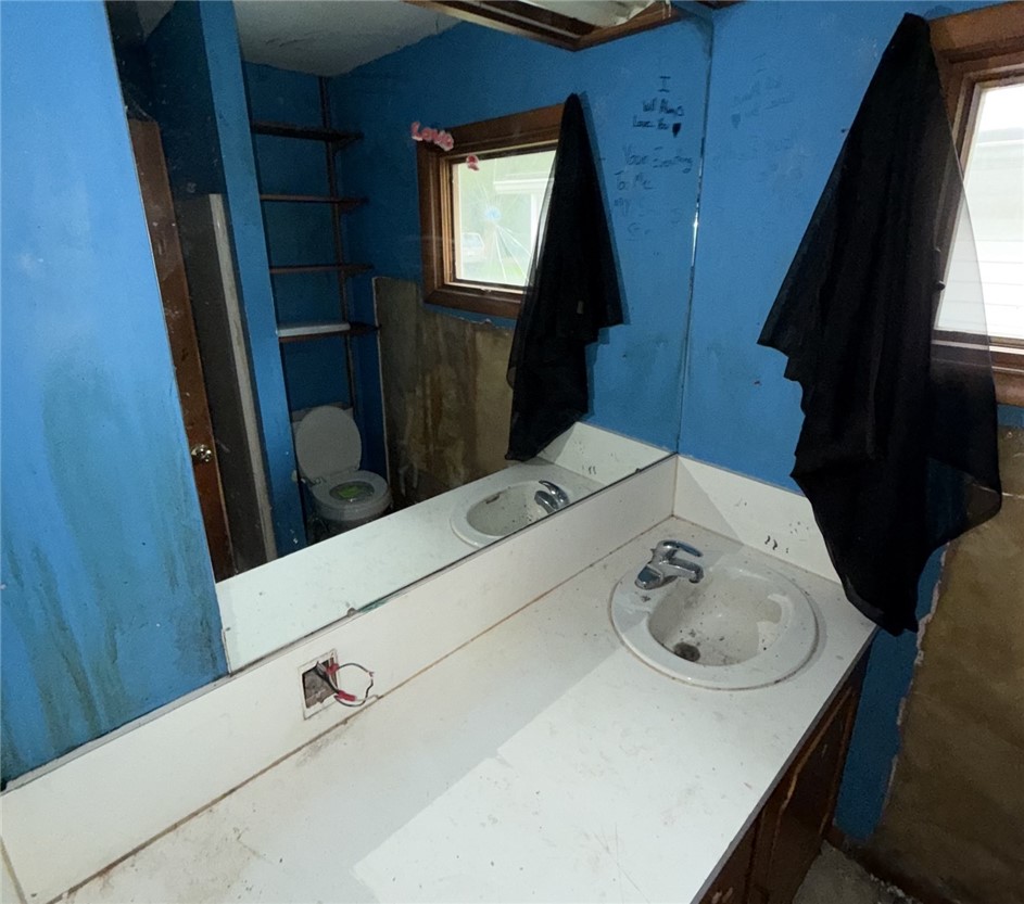 111 Forrest Avenue Paris, IL 61944 - Photo 3 of 15