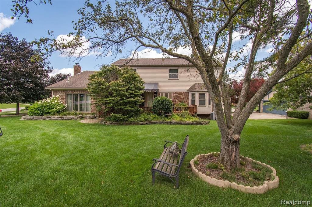 2604 Winter Park Road Rochester Hills, MI 48309 - Photo 5 of 48