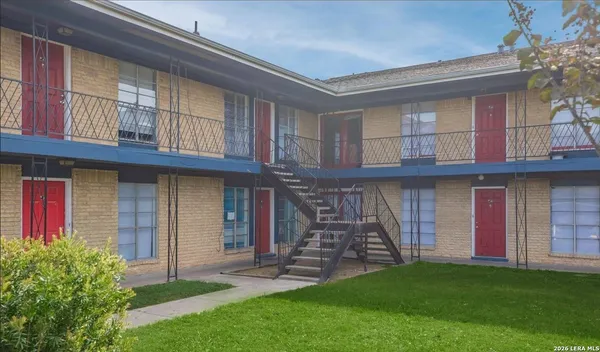$1,285 | 801 Allen Genoa Road, Unit 104, Houston, TX 77017
