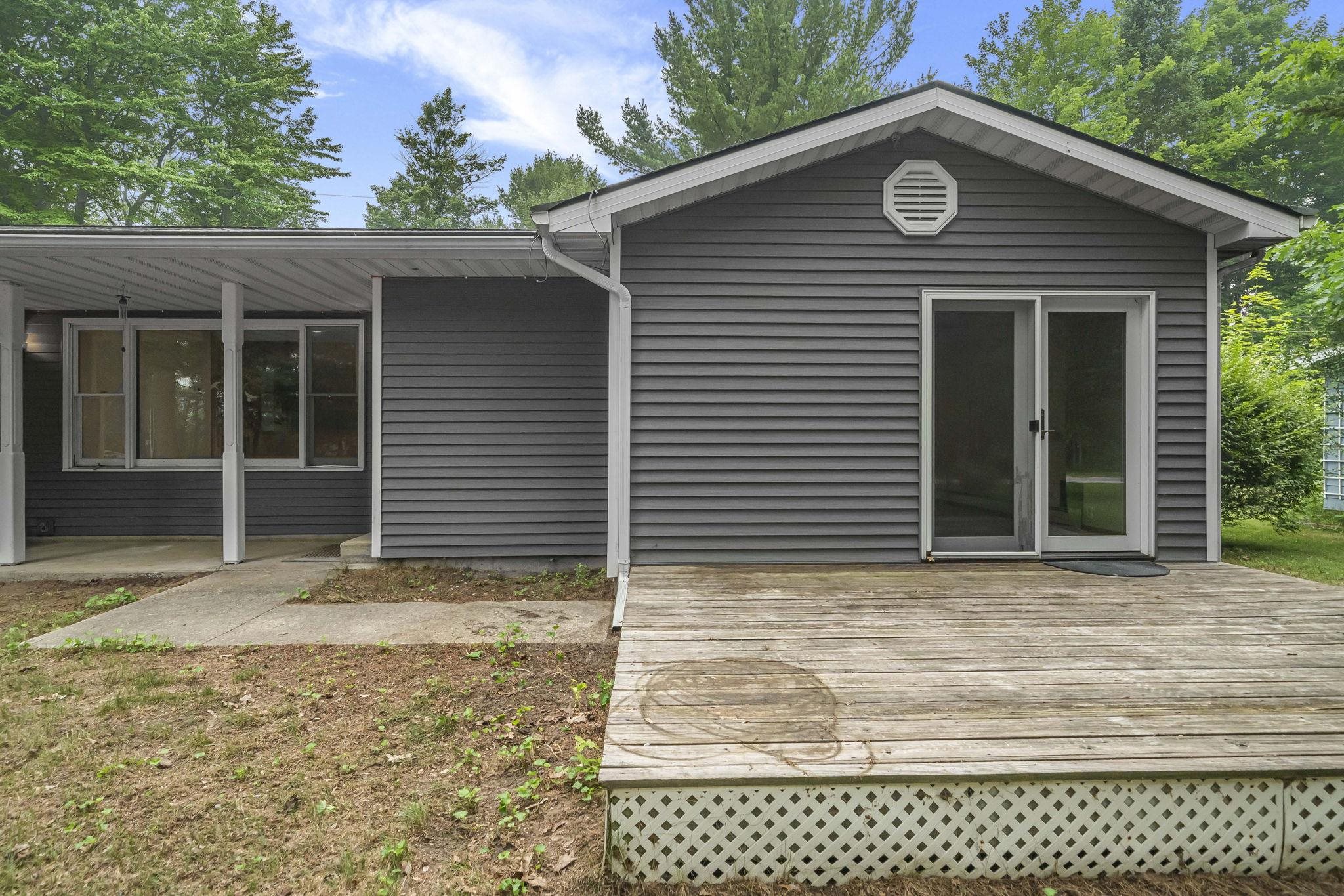 6586 Betsie River Road Interlochen, MI 49643 - Photo 28 of 42 1948362-32152733-9954-4a7e-96ac-f20011c7e3df.JPG
