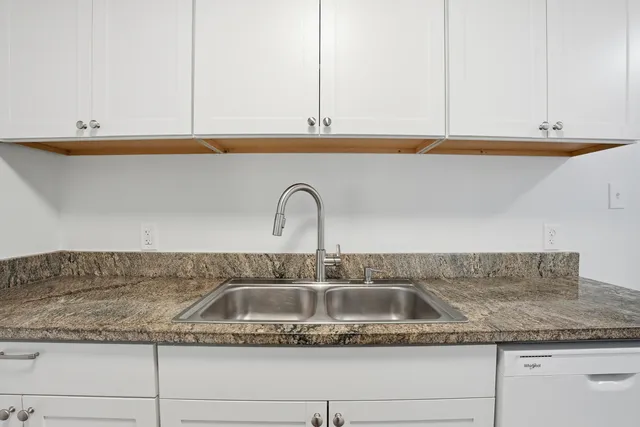 a close view of sink and tap