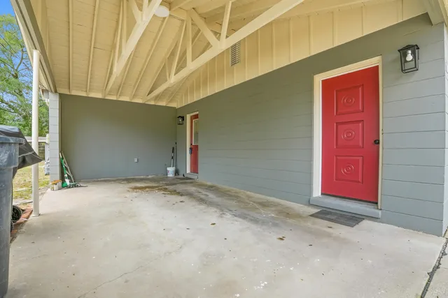 a view of empty room