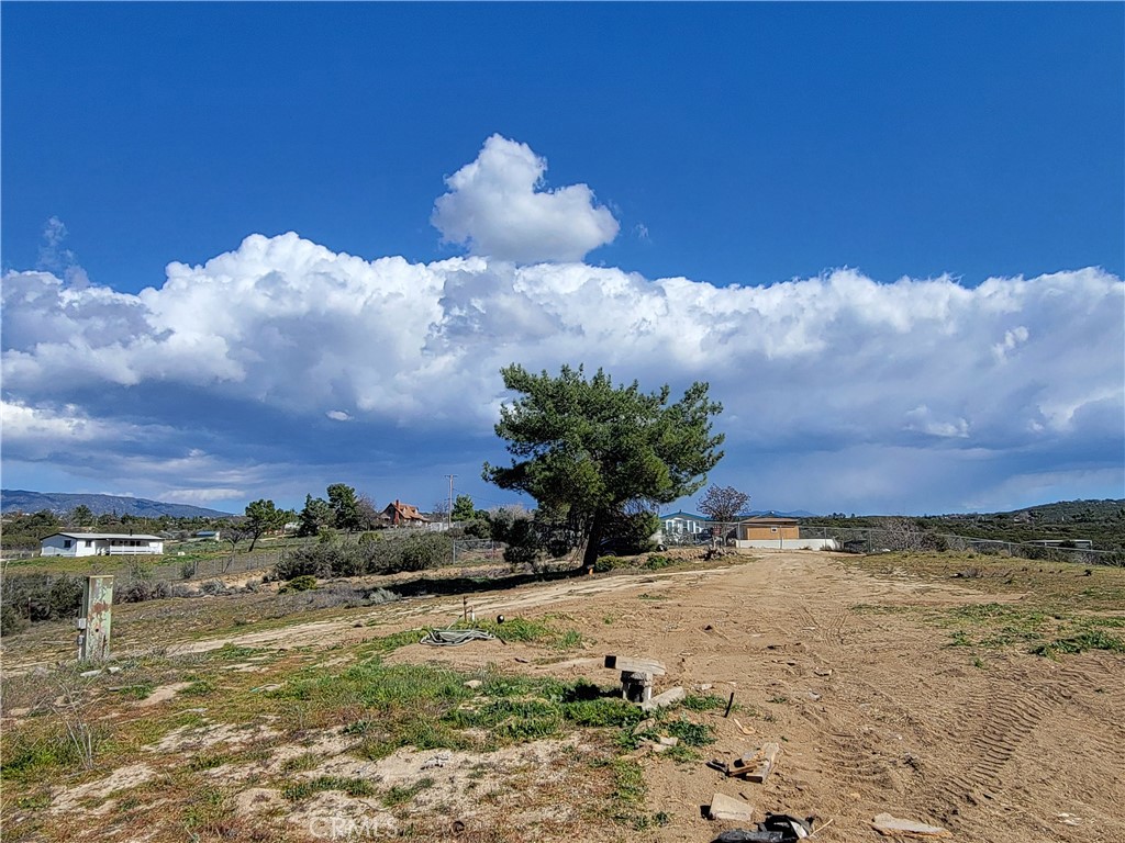 53595 Cave Rock Road Anza, CA 92539 - Photo 9 of 14 a view of a sky