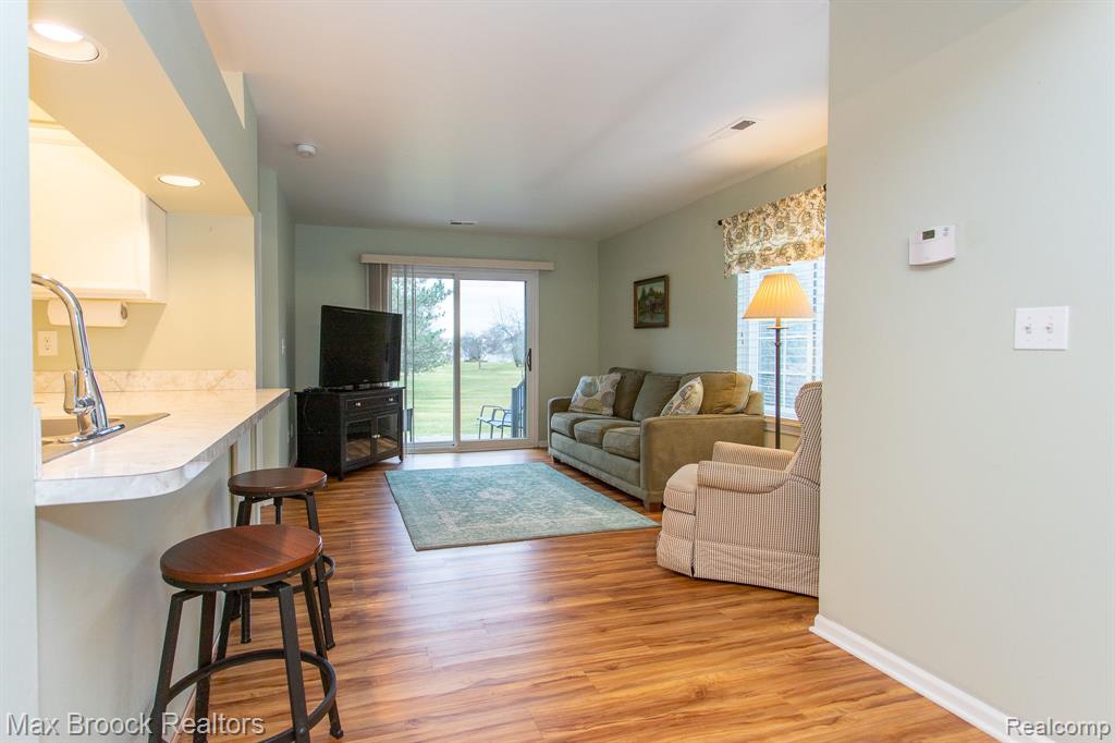 1501 Meadowside Drive Rochester Hills, MI 48307 - Photo 20 of 43