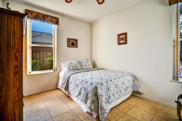 $5,000 | 13471 Miles Standish Port, Palm Beach Gardens, FL 33410