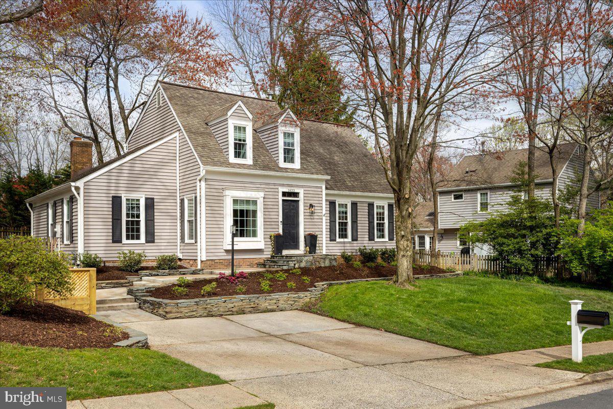 Classic Cape Cod in an AMAZING Neighborhood