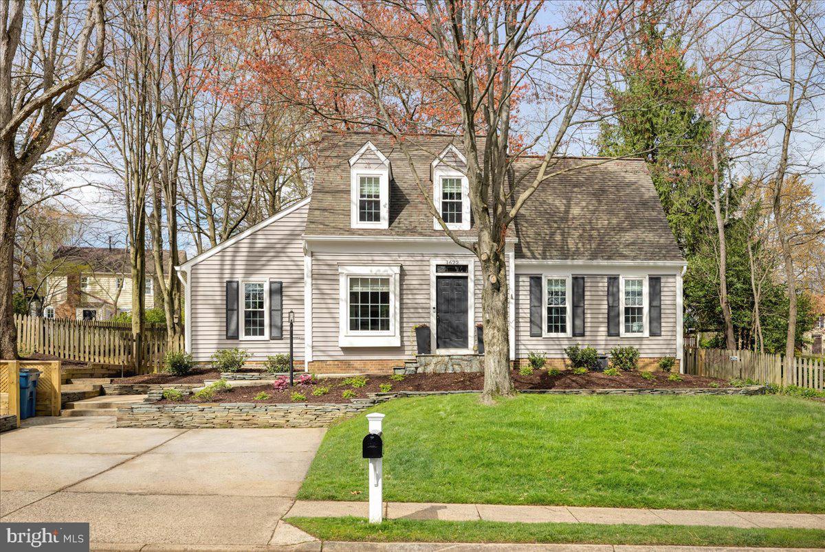 1622 Stowe Road Reston, VA 20194 - Photo 2 of 43