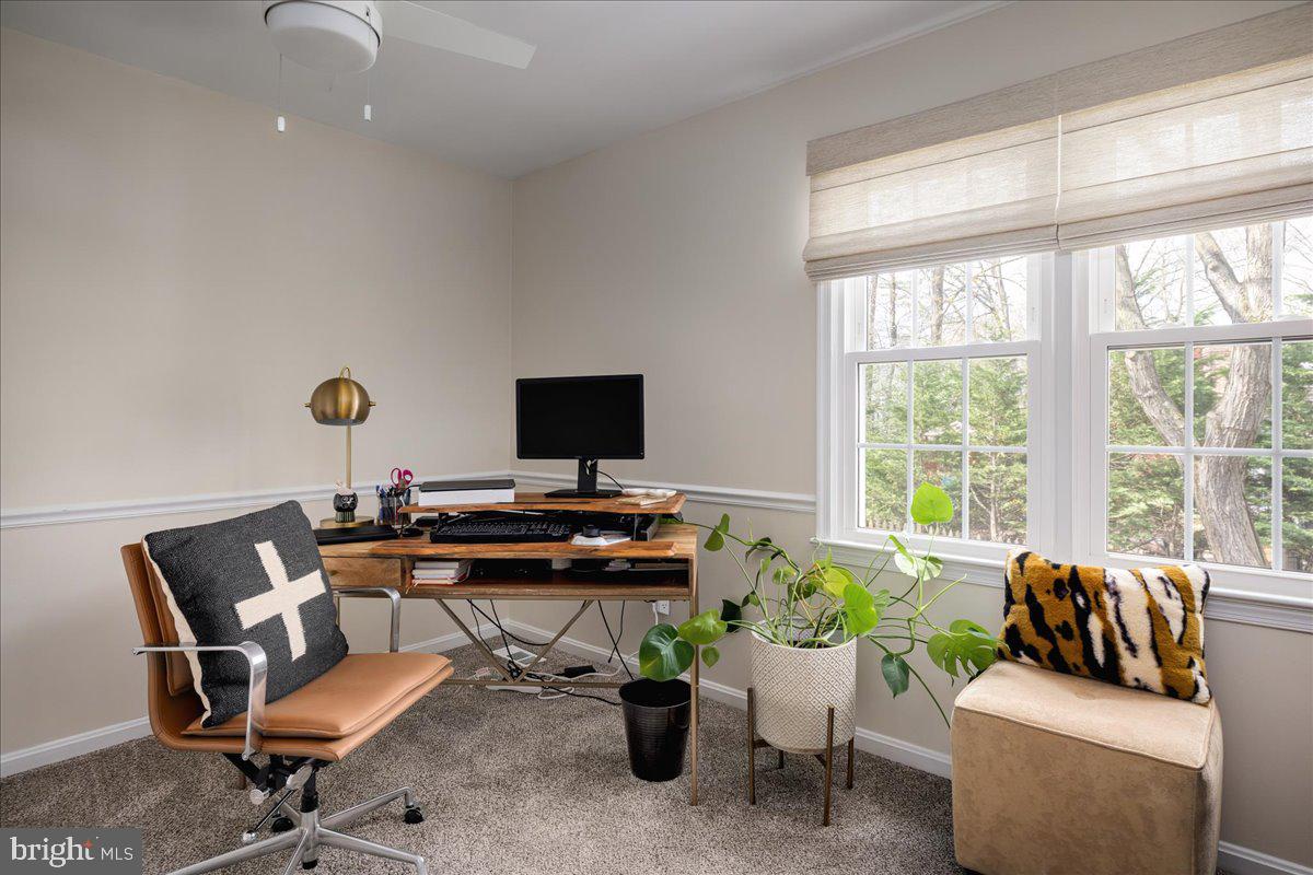 1622 Stowe Road Reston, VA 20194 - Photo 25 of 43 Upstairs Bedroom 1