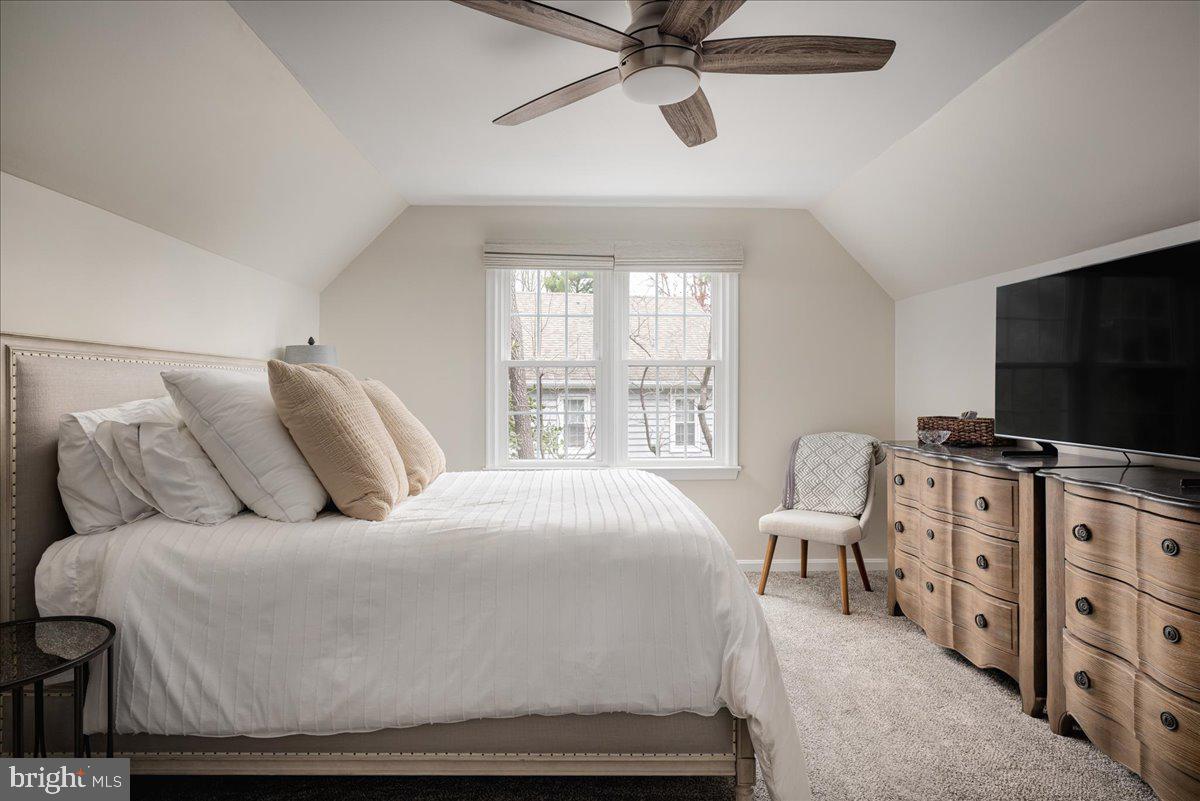1622 Stowe Road Reston, VA 20194 - Photo 28 of 43 Upstairs bedroom 3