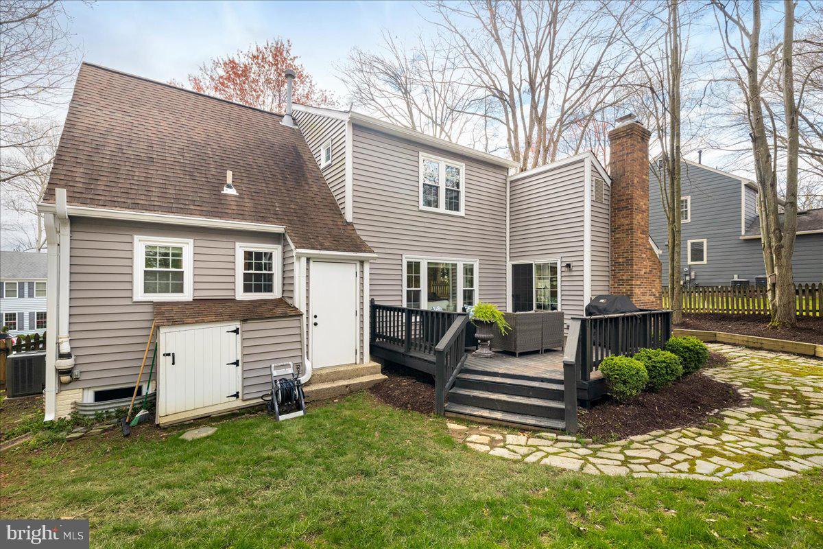 1622 Stowe Road Reston, VA 20194 - Photo 30 of 43 Lots of space for gardening or playing