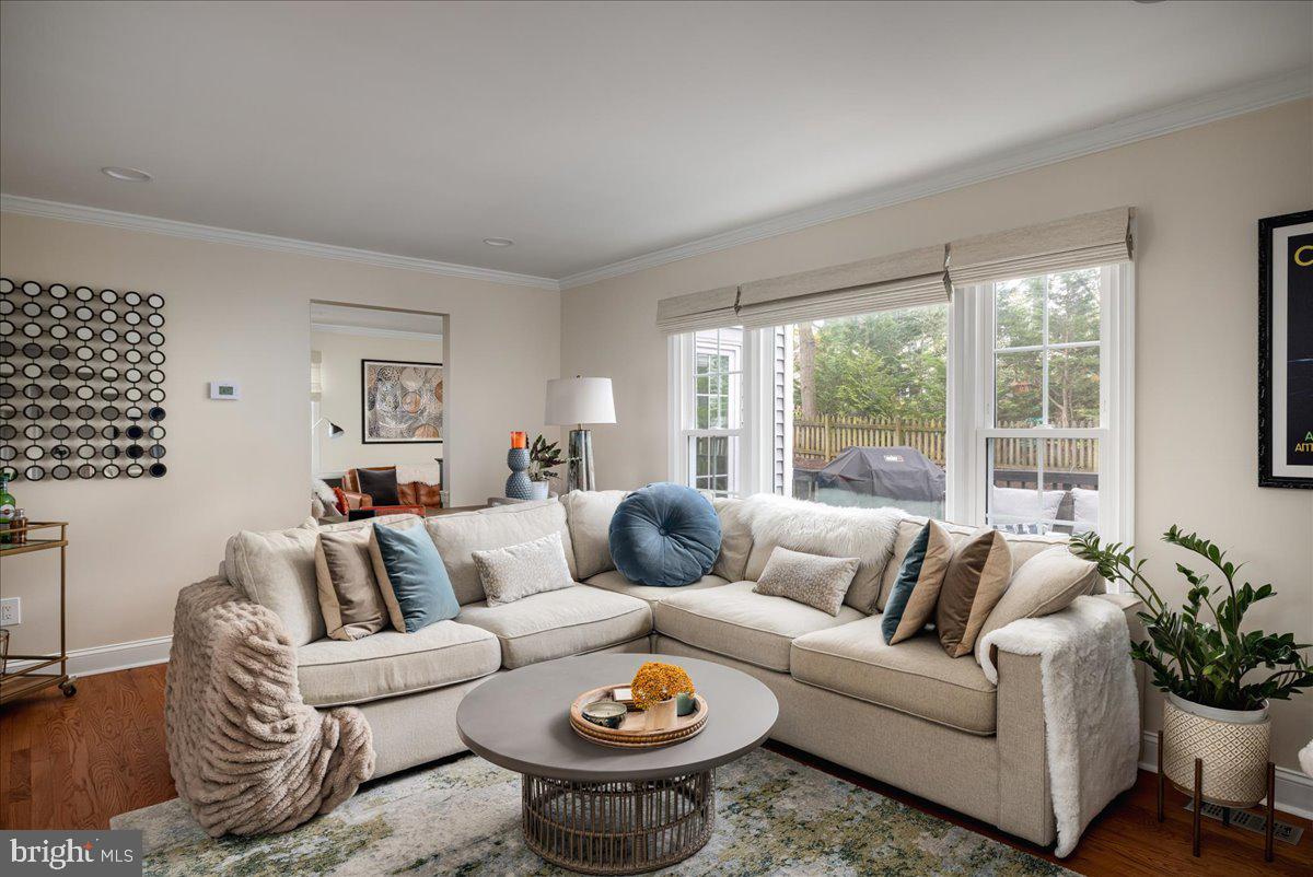 1622 Stowe Road Reston, VA 20194 - Photo 6 of 43