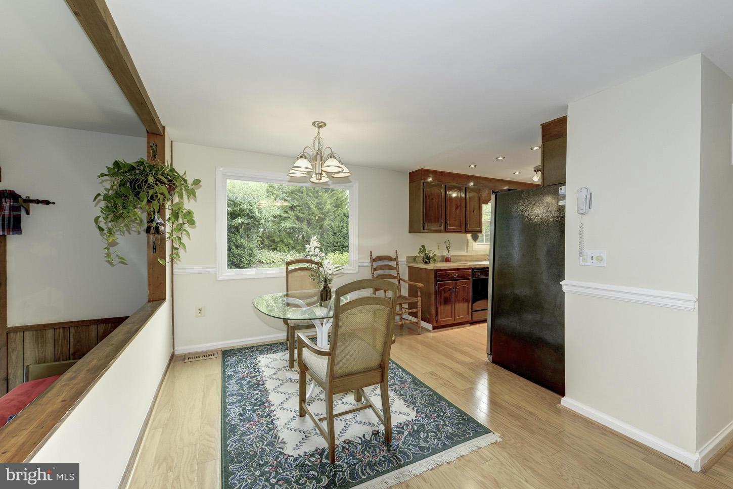 9527 Burning Branch Road Burke, VA 22015 - Photo 12 of 29 Kitchen