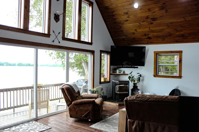 $639,900 | 197 Monette Place, Glover, VT 05875