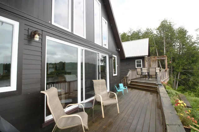 $639,900 | 197 Monette Place, Glover, VT 05875