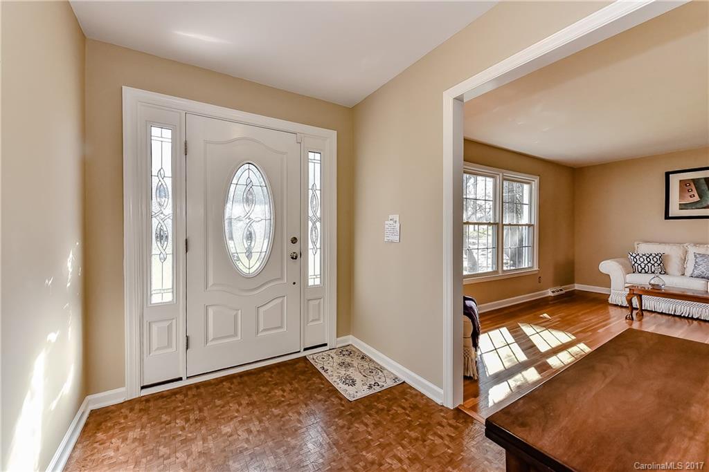 2909 Goneaway Road Charlotte, NC 28210 - Photo 2 of 24 Gallery Image 2