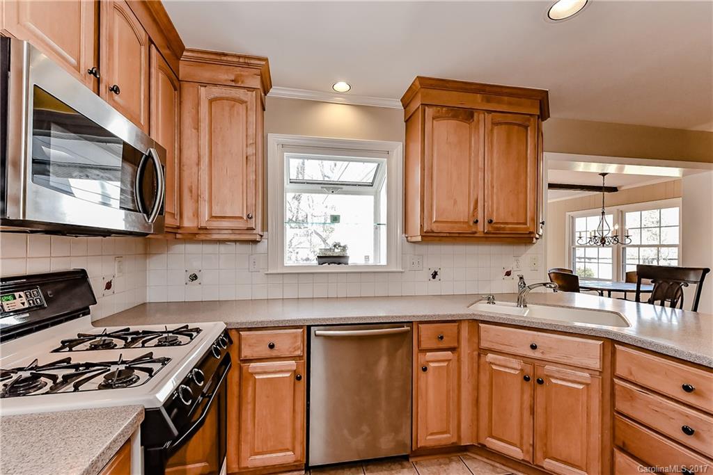 2909 Goneaway Road Charlotte, NC 28210 - Photo 11 of 24 Gallery Image 11