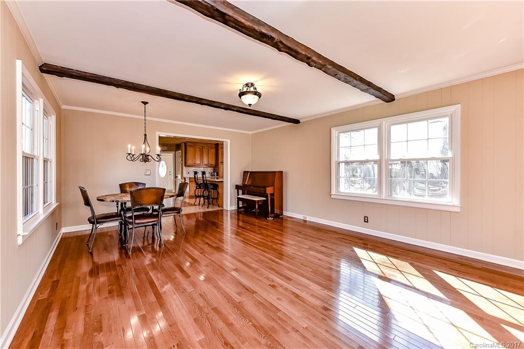 2909 Goneaway Road Charlotte, NC 28210 - Photo 9 of 24 Gallery Image 9