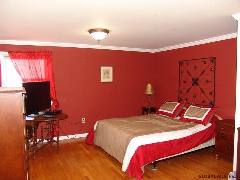 235 Abbottsford Road Schenectady, NY 12304 - Photo 10 of 16 Photo 10