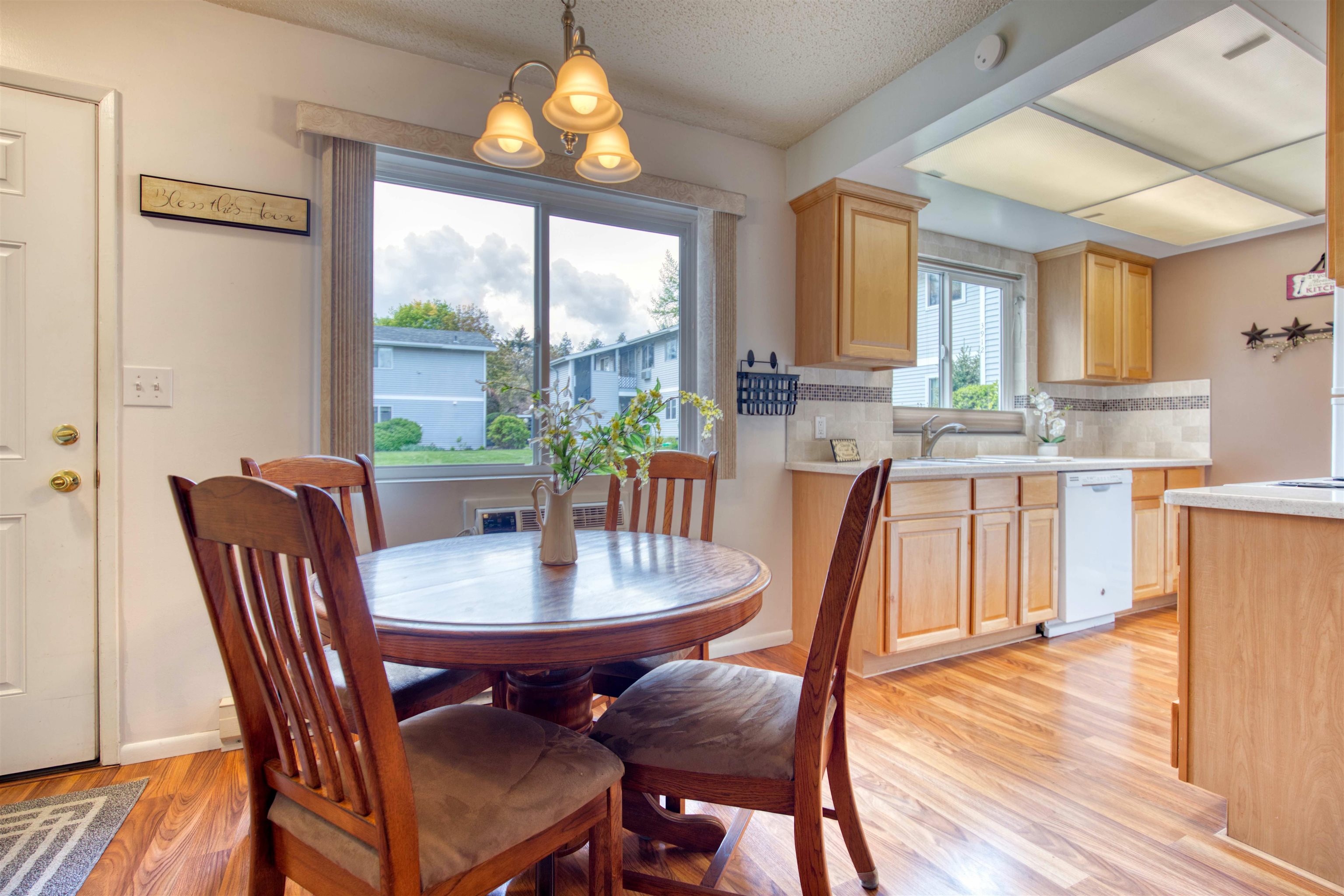 3910 South Regal Street, Unit 101 Spokane, WA 99223 - Photo 9 of 37