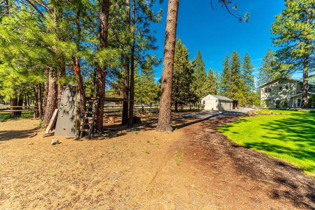 60093 West Ridgeview Drive Bend, OR 97702 - Photo 42 of 52 41