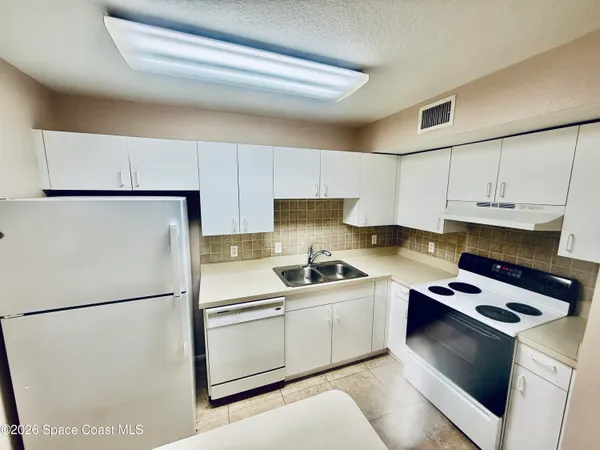 $1,695 | 1841 Long Iron Drive, Unit 806, Rockledge, FL 32955