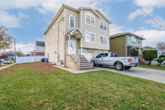 $2,500 | 601 St Marks Street, Linden, NJ 07036